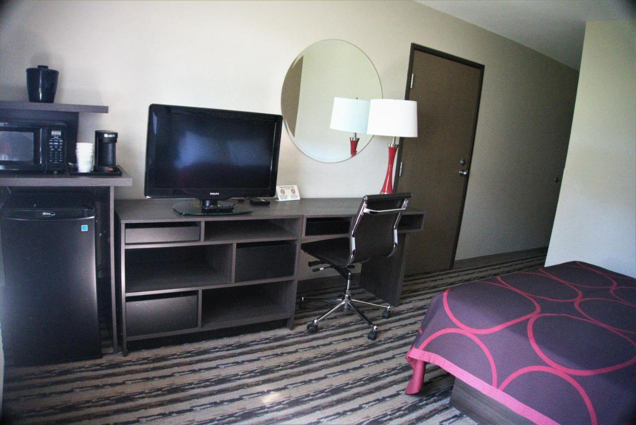 Super 8 By Wyndham Spirit Lake/Okoboji Εξωτερικό φωτογραφία