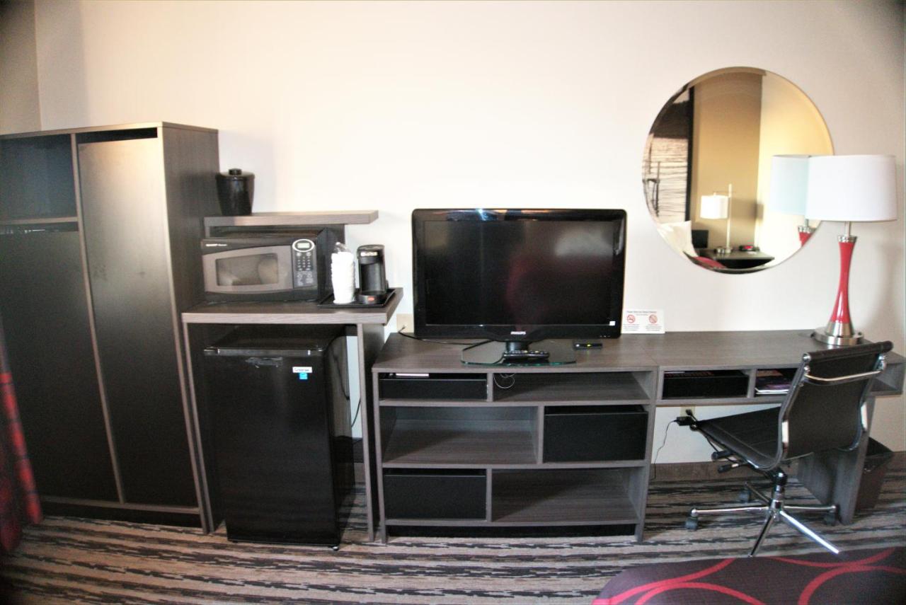 Super 8 By Wyndham Spirit Lake/Okoboji Εξωτερικό φωτογραφία