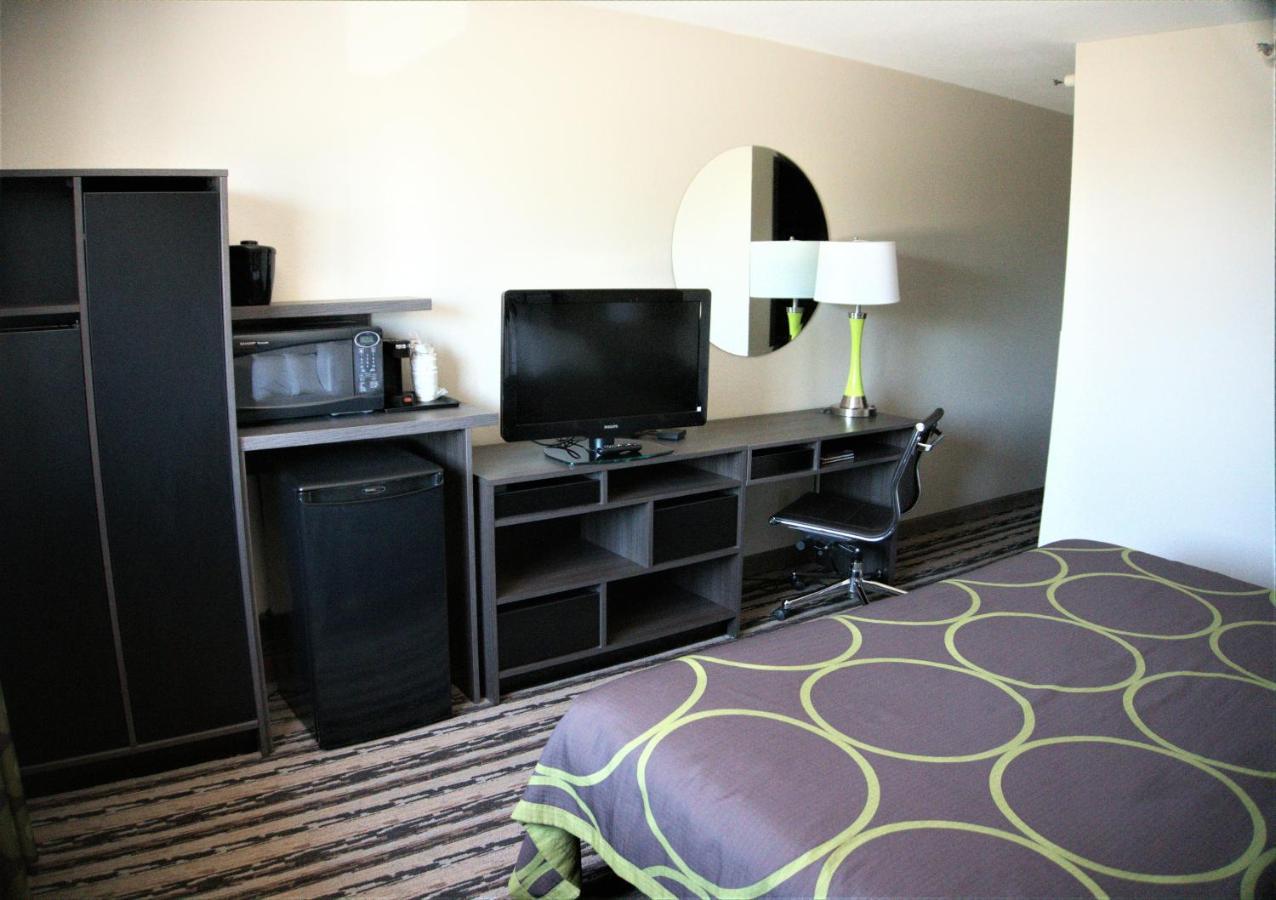 Super 8 By Wyndham Spirit Lake/Okoboji Δωμάτιο φωτογραφία