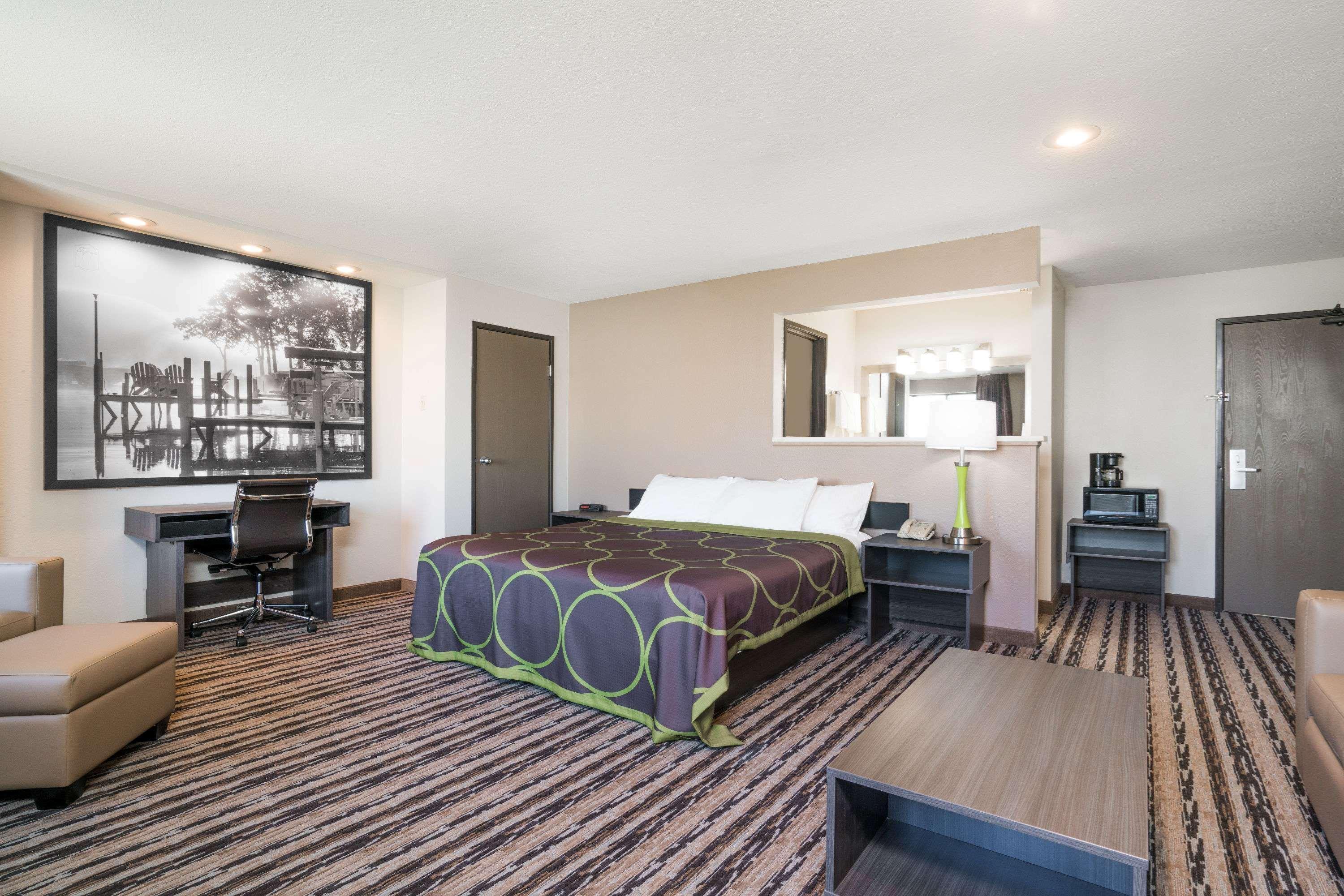 Super 8 By Wyndham Spirit Lake/Okoboji Εξωτερικό φωτογραφία