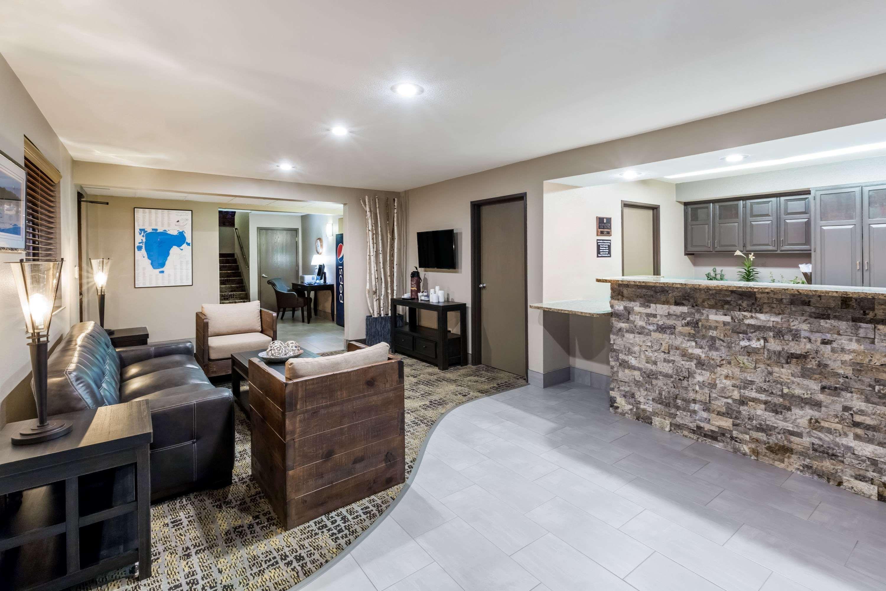 Super 8 By Wyndham Spirit Lake/Okoboji Εξωτερικό φωτογραφία