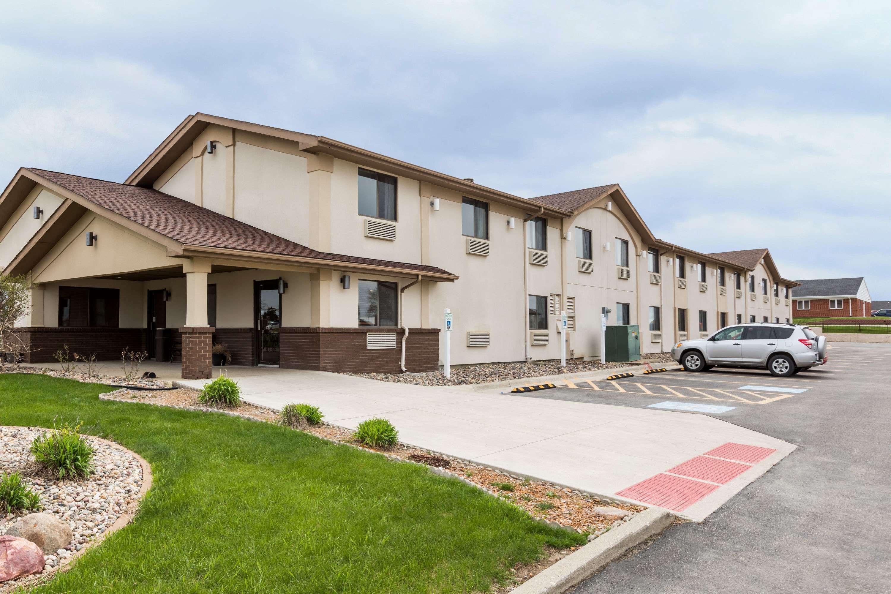 Super 8 By Wyndham Spirit Lake/Okoboji Εξωτερικό φωτογραφία