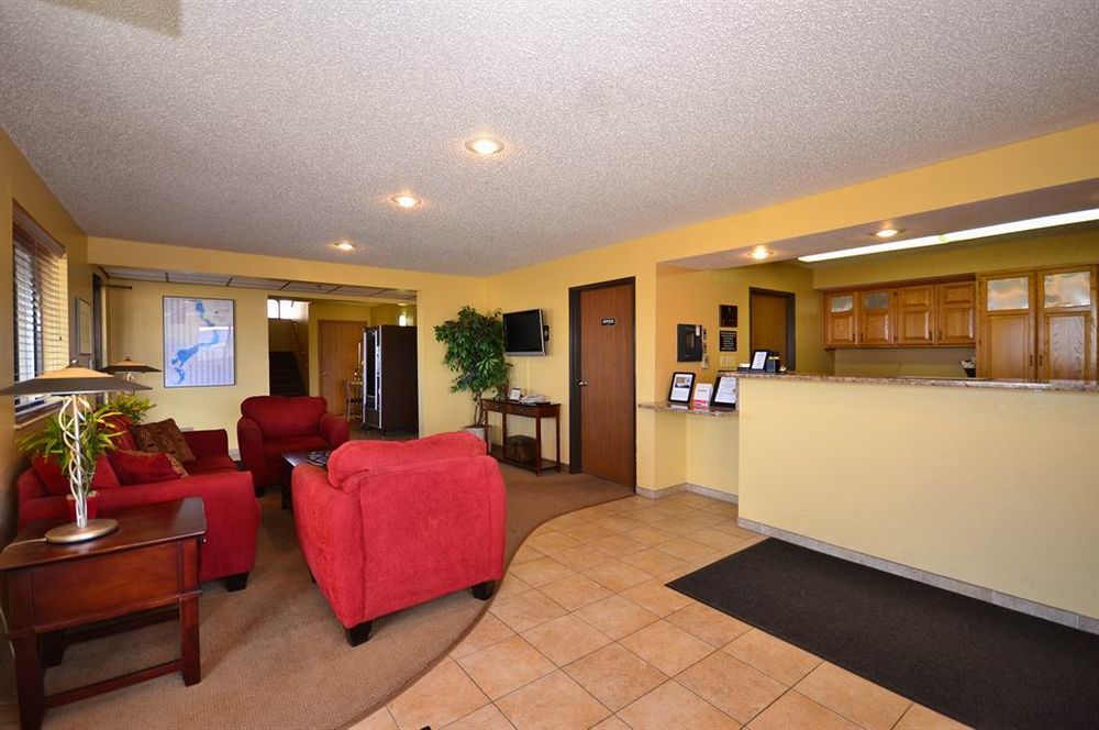 Super 8 By Wyndham Spirit Lake/Okoboji Εξωτερικό φωτογραφία