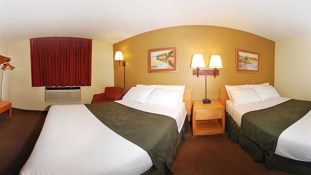 Super 8 By Wyndham Spirit Lake/Okoboji Εξωτερικό φωτογραφία