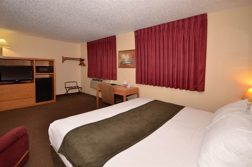 Super 8 By Wyndham Spirit Lake/Okoboji Εξωτερικό φωτογραφία